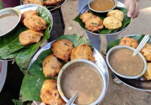 Bara Ghuguni- the street food in Odisha